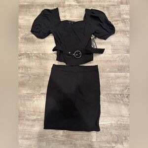 Elegant Black Skirt by [Brand]
